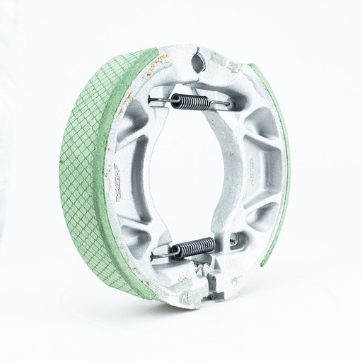 [KB-BALATA-8202] BALATA DE TAMBOR PASTA VERDE TRASERA PARA ( FZ16-FZ2.0-FAZER-CRIPTON FI