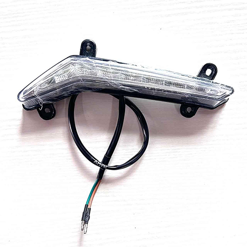 [33402-LTH-150] LUZ DECORATIVA IZQUIERDA, VENTO LITHIUM 150 TANQUE GASOLINA (LED)